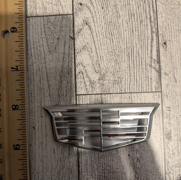 Cadillac Other - Cadillac Silver Car Emblem